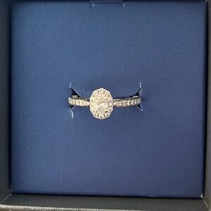 Size 7 enchanted Disney Ariel 1 CT T.W. Oval Diamond Frame Engagement Ring